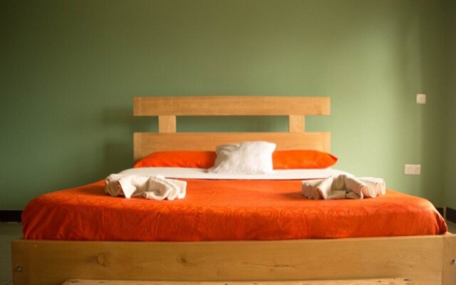 Bunyonyi Gorilla View Lodge