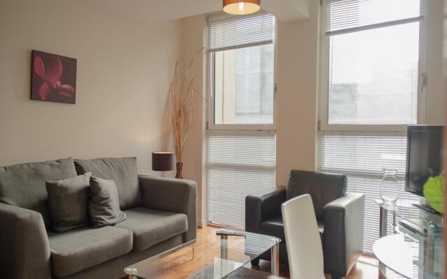 Comfy One Bedroom Apartment in City of London