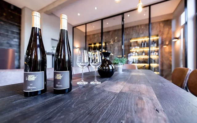 Weingut & Landhotel Lucashof