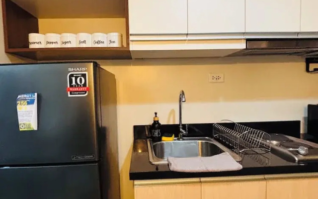 A Dreamy & Elegant Studio