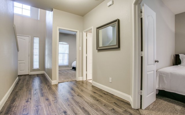Beautifully furnished 3 bedroom Frisco