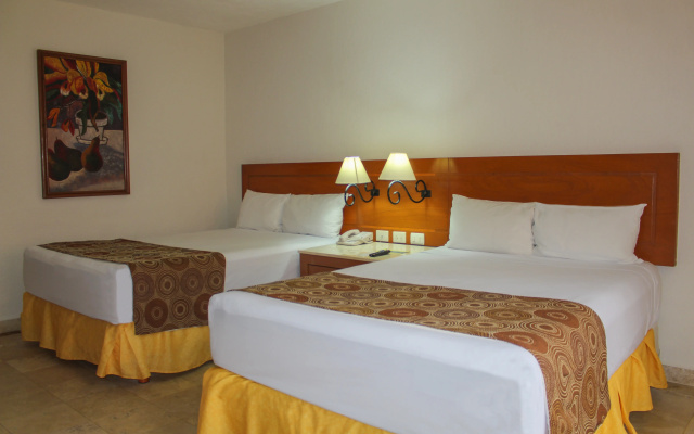 Plaza Pelicanos Club Beach Resort All Inclusive