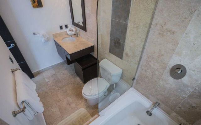 Playa Ge 205 A 2 Bedroom Condo by Redawning