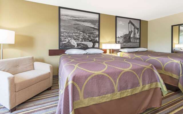 Super 8 by Wyndham Perry