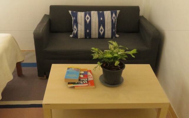 Baan 192 - Adults Only