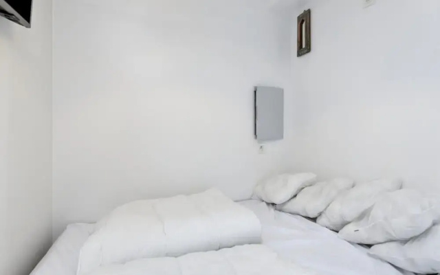 Apartment for 4 People With Terrace