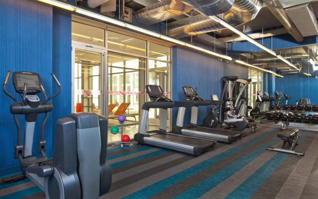 Aloft Bolingbrook