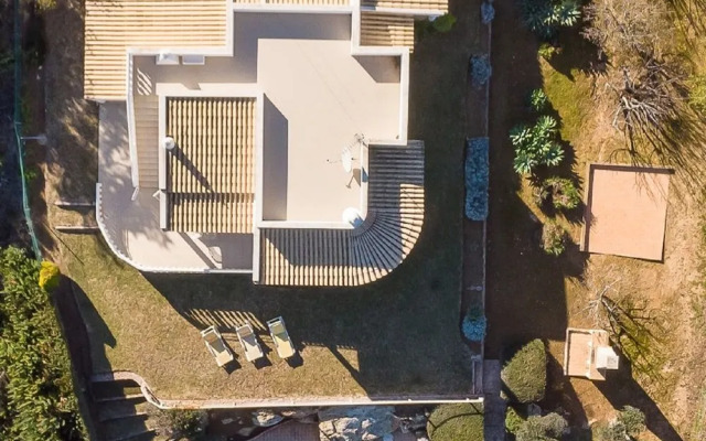 Superior Holiday Home in Albufeira With Private Pool