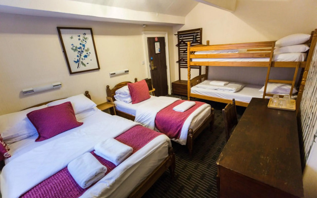St Athans Hotel