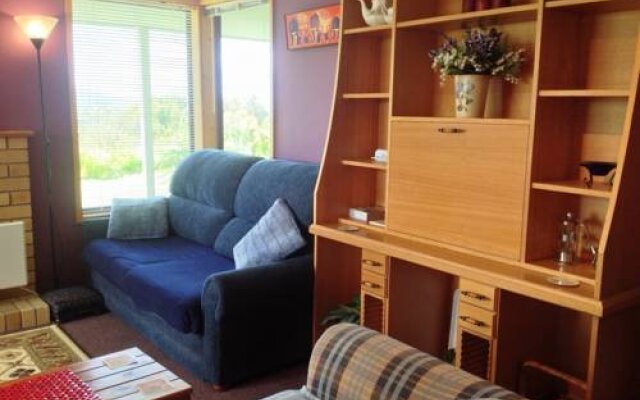 Channel Views Apartment