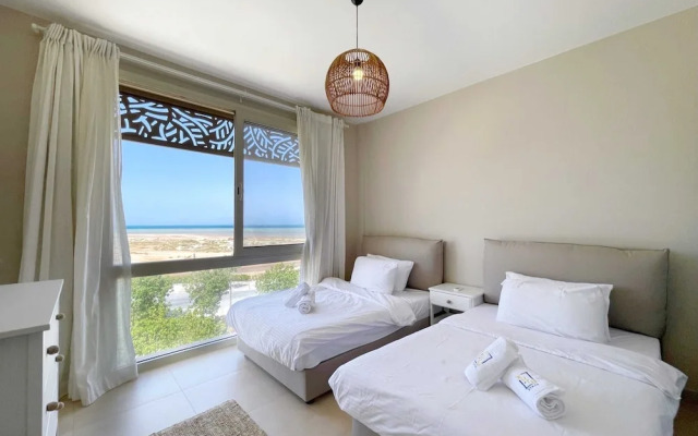 Xuru Stays I Roomy & Relaxed 1bdr @ Mangroovy Free Beach & Pool