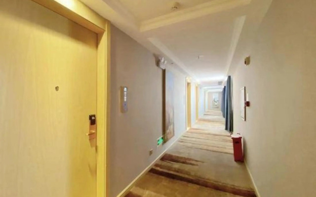 Vienna 3 Best Hotel (Shantou Chenghai Bus Terminal)