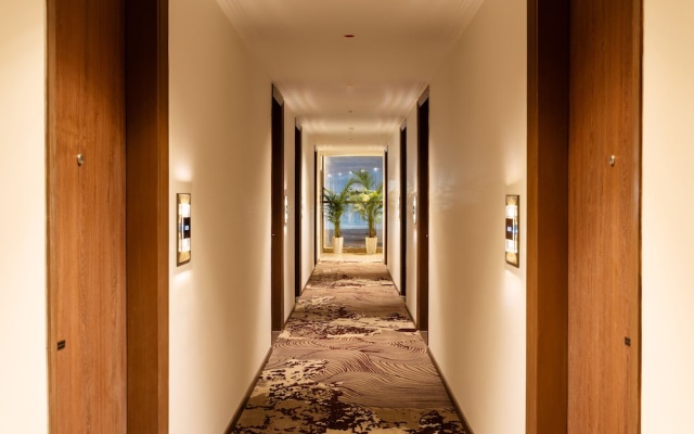 Foxtrail Sector 60- AM Hotel Kollection