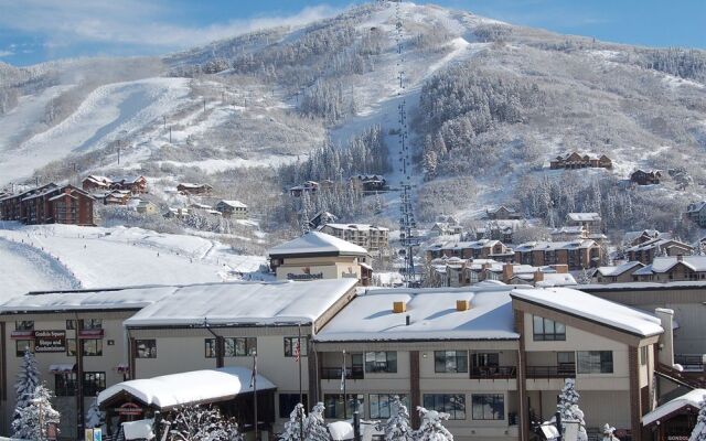 Gondola Square Condominiums