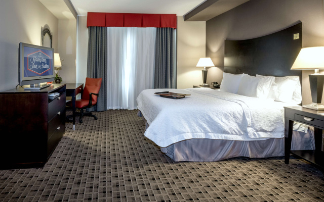 Hampton Inn & Suites Montgomery-Downtown