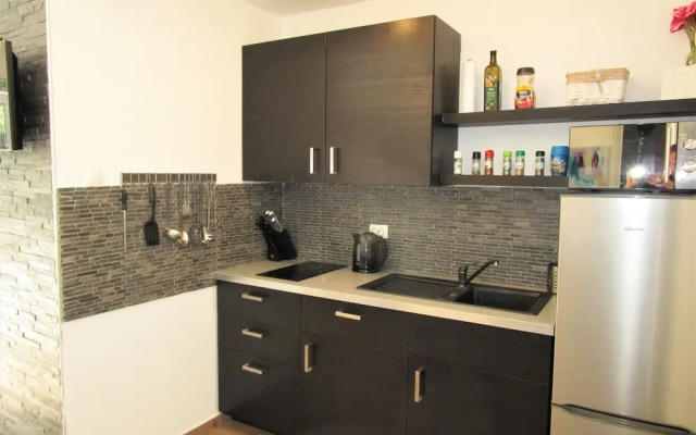 Apartment House