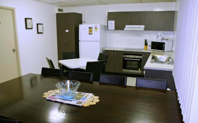 Cedar Lodge Motel Townsville