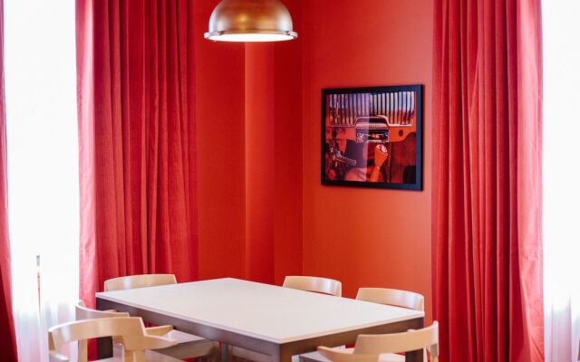 Angad Arts Hotel St. Louis, Tapestry Collection by Hilton