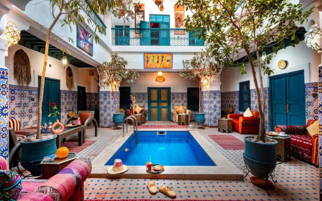 Riad Azalia