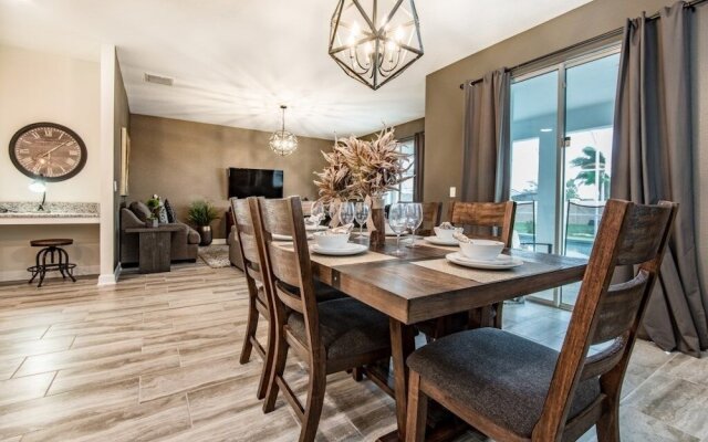 6-Bedroom Villa in Davenport 1622MVD