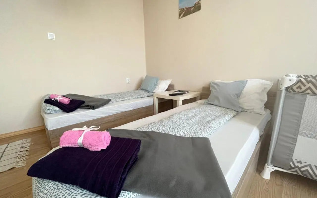 Airport Apartment