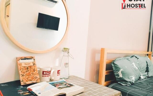 STAY hostel - 300m from the ferry