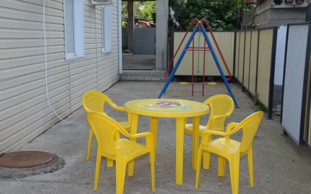 Lilona Guest House