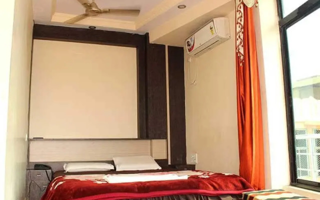 Larica Holiday Inn Tarapith