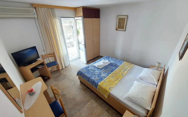 Vala Apartments