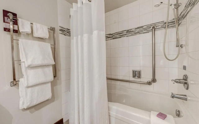 Blackcomb Springs Suites by CLIQUE