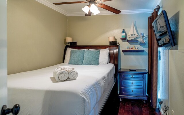The Victorian by 3rd Coast Getaways