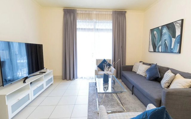 Reehan 1 - Happy Season - 2BR - Downtown