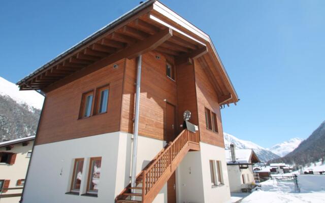 Chic Holiday Home in Livigno near Ski Area