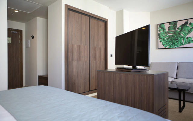 Отель Riu Plaza España