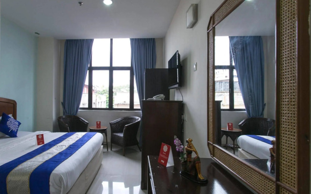 Dolphin Hotel, Chow Kit Kuala Lumpur