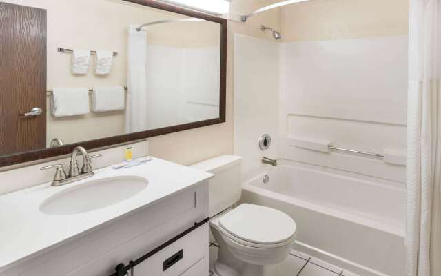 Super 8 by Wyndham Cheyenne WY