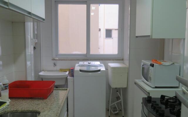 Pineapples ATL702 | Copacabana beach view