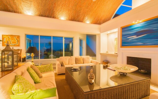 Amazing Ocean View From 6 Bedroom Pedregal Home: Villa Cerca del Cielo