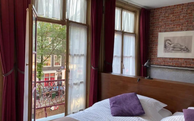 Hotel & bar Royal taste Amsterdam