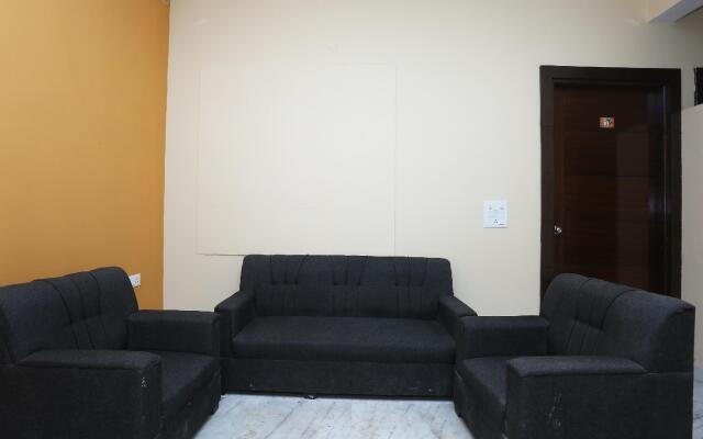 Capital O 30956 Moon Light