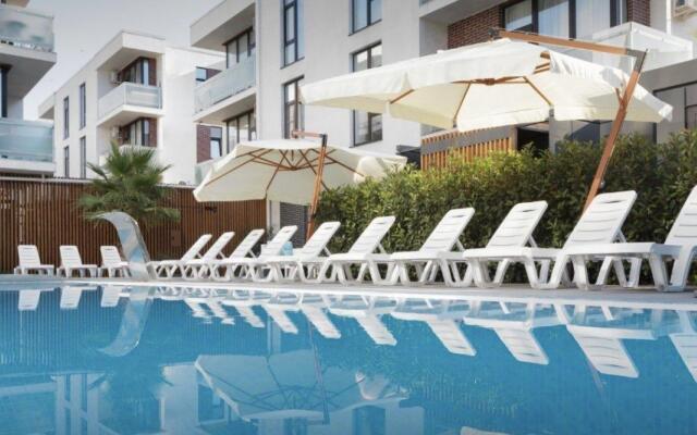 Alicekeys (Алискис) на улице Молодогвардейская 2/90