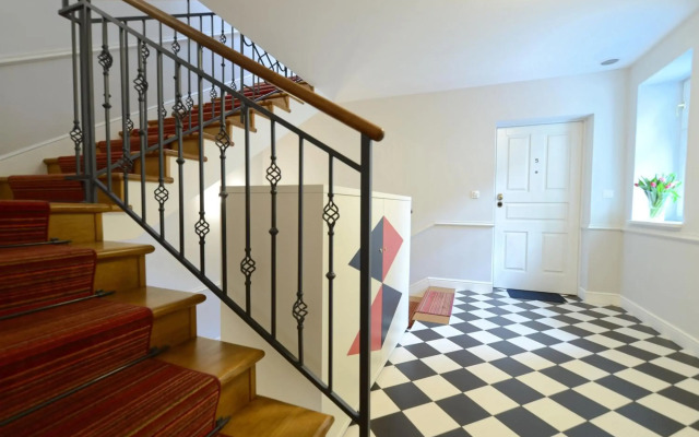 Crystal Suites Chez Helena