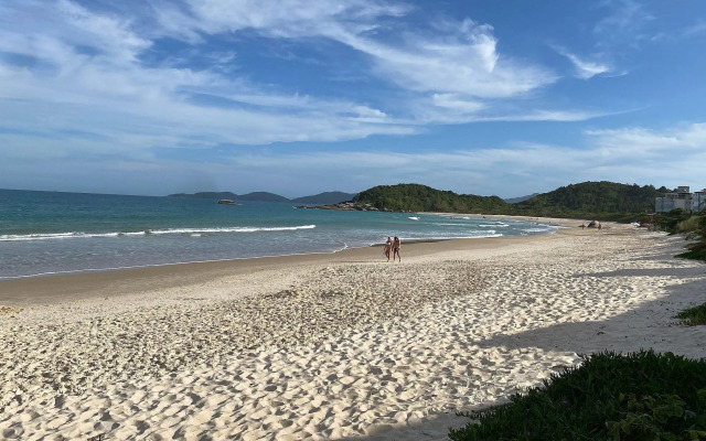 Casa familiar na exuberante praia de 4 ilhas.