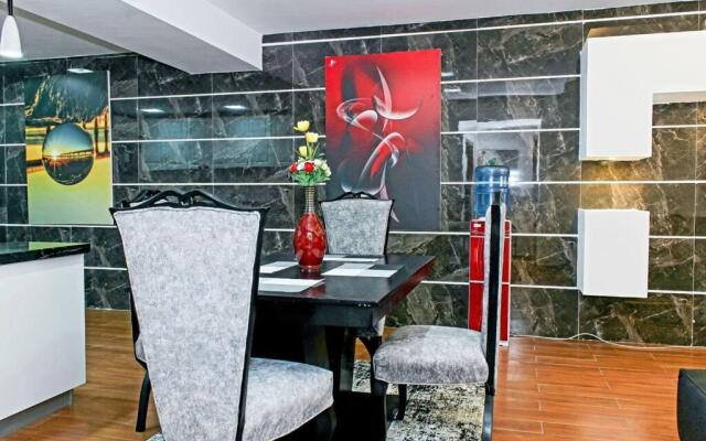 Lovely 2bdrm Condo with a Pool, Gym & Free Parking
