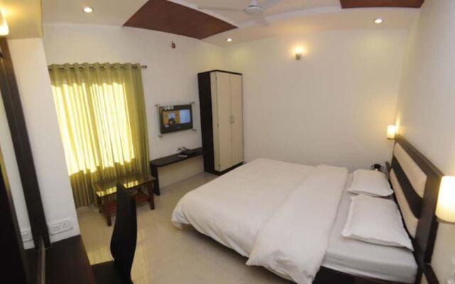 Shanti's Hotel Surbhi