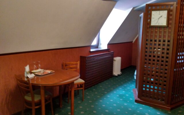 ZS Club Hotel