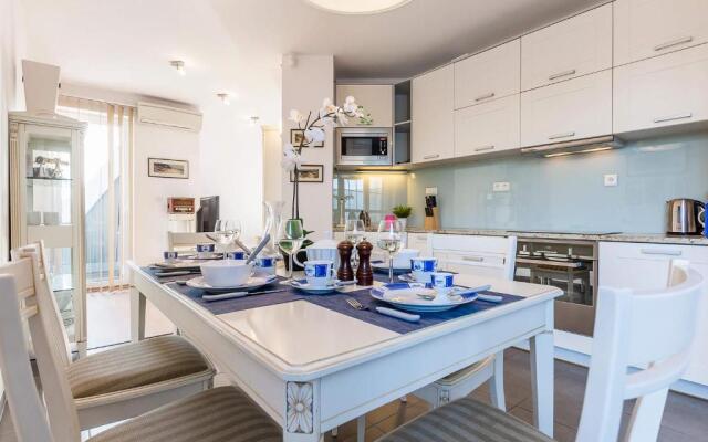 VacationClub - Rezydencja Bursztyn Apartament 36