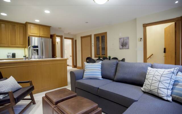 Spacious 1BR Penthouse - Amazing Terrace