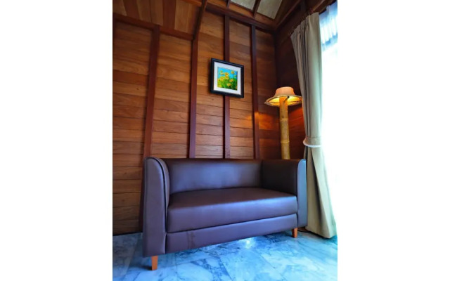 Rice Farm Villa Suratthani