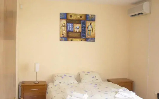 Balchik English House